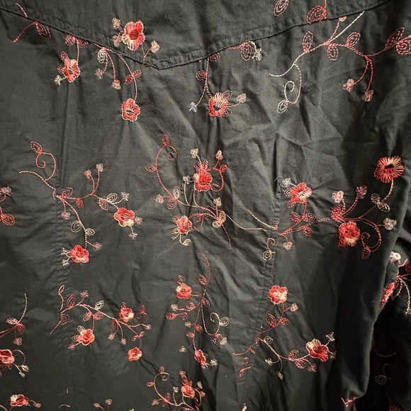 Embroidered Roper Shirt - Picture 7 of 11